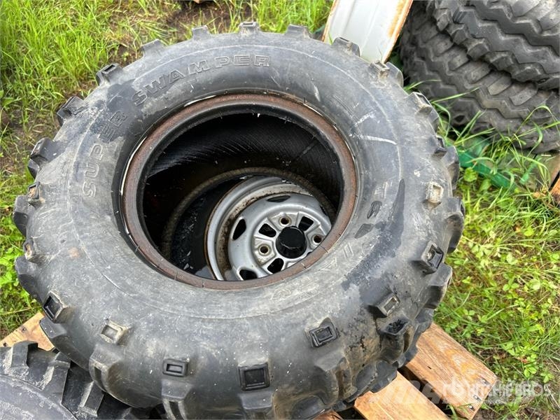  Quantity of (6) Mixed Tires Tyres, wheels and rims