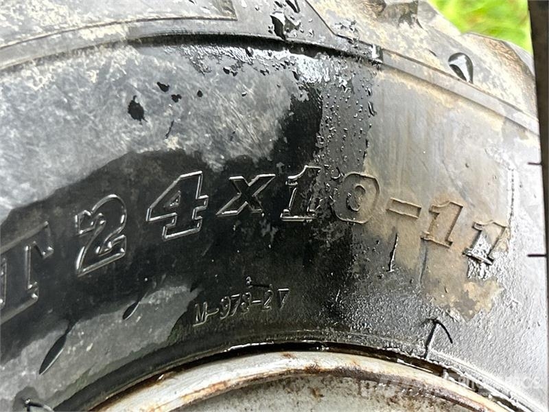  Quantity of (6) Mixed Tires Tyres, wheels and rims
