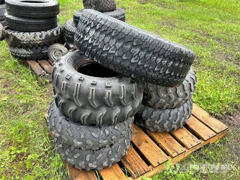  Quantity of (6) Mixed Tires Tyres, wheels and rims