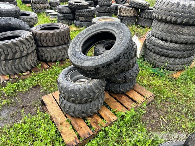  Quantity of (6) Mixed Tires Tyres, wheels and rims