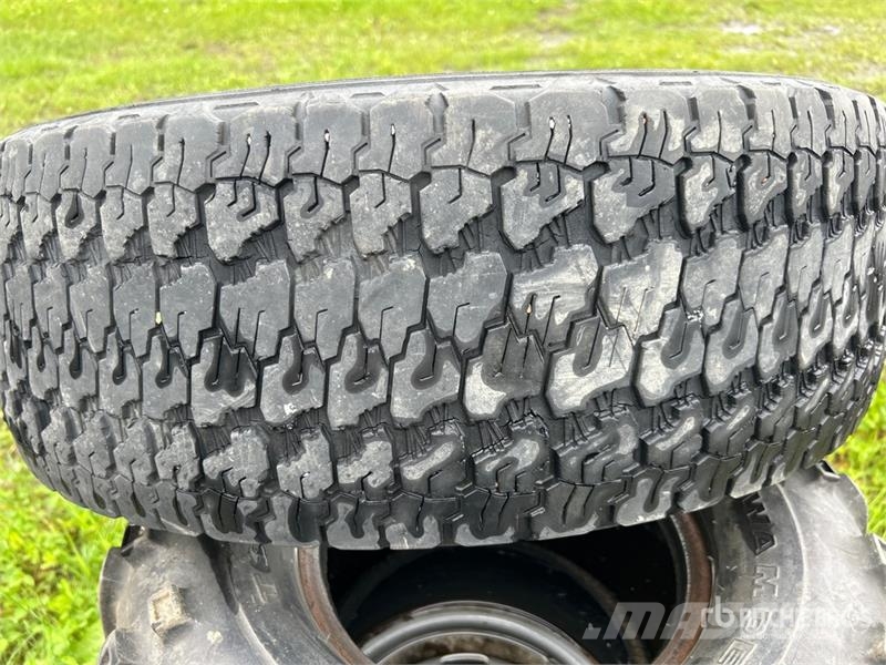  Quantity of (6) Mixed Tires Tyres, wheels and rims
