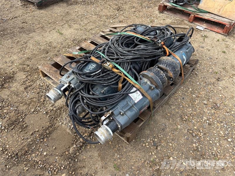Quantity of (6) Quadra Submersible Water Pump Inne akcesoria