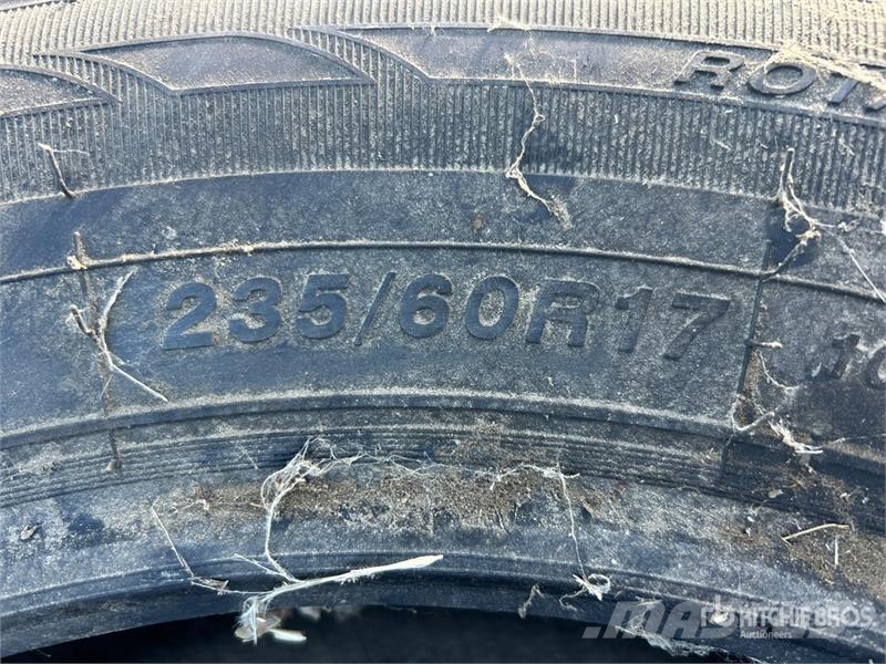 Quantity of (6) Sailun 235/60R17 Tires Шины и колёса