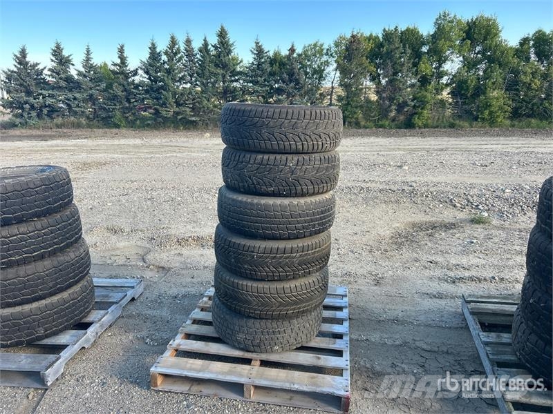 Quantity of (6) Sailun 235/60R17 Tires Шины и колёса