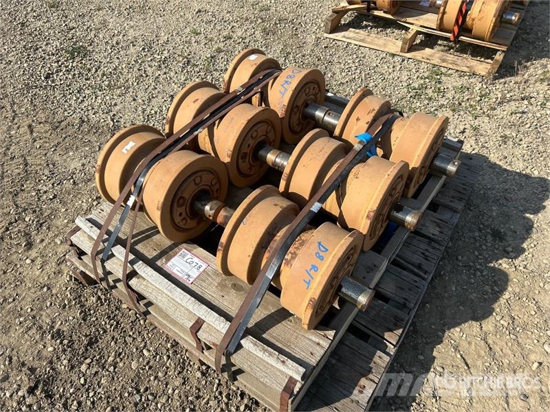 Quantity of (6) Single Flange Rollers Drugi deli