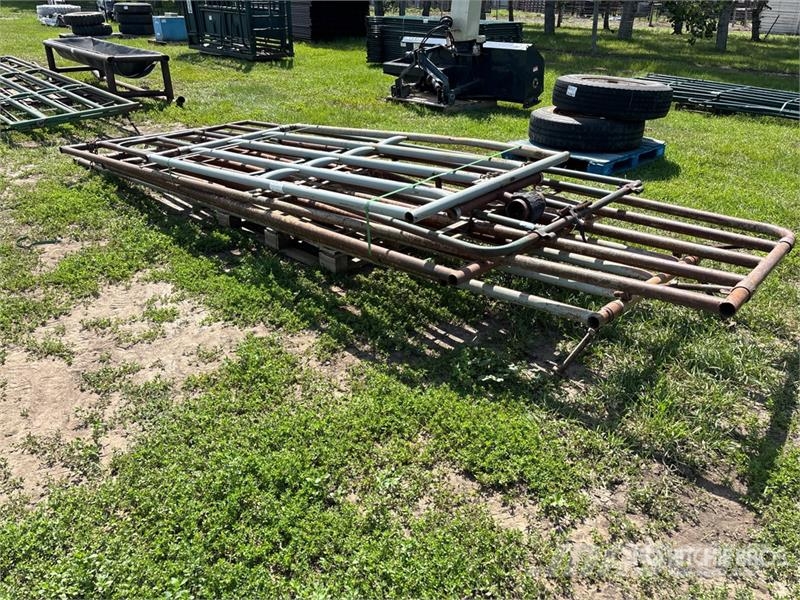 Quantity of (6) Swing Livestock Gate Overige veehouderijmachines