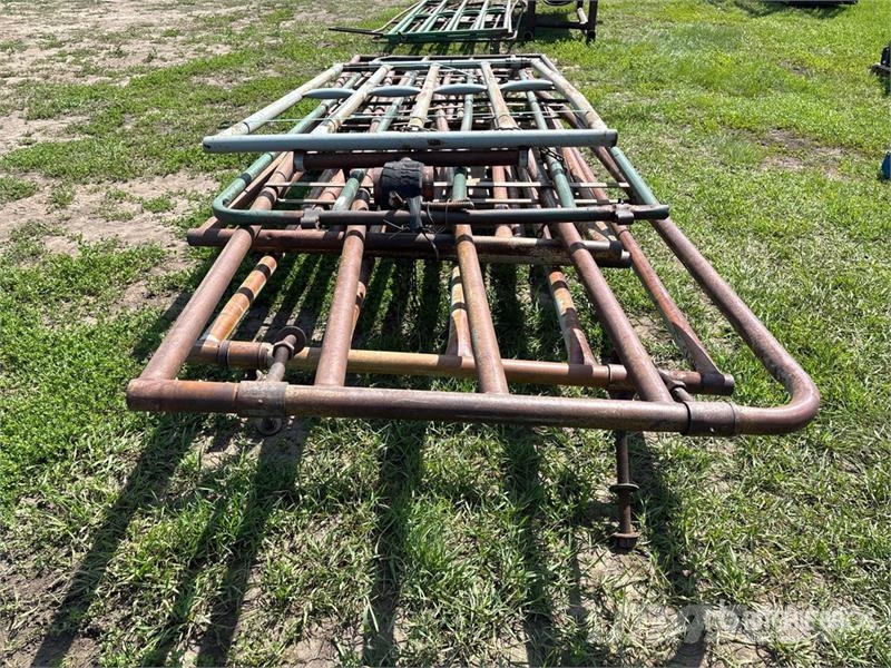 Quantity of (6) Swing Livestock Gate Overige veehouderijmachines