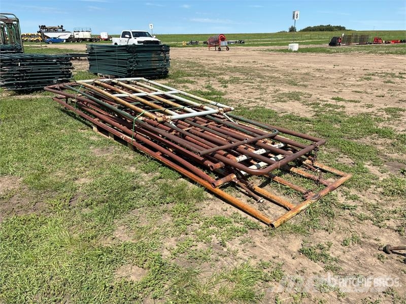 Quantity of (6) Swing Livestock Gate Overige veehouderijmachines