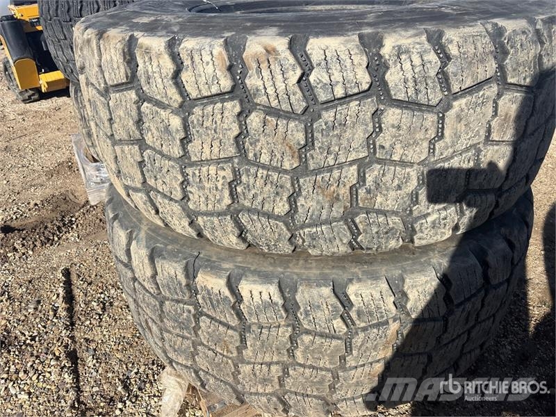 Quantity of (6) Tires Gume, točkovi i felne