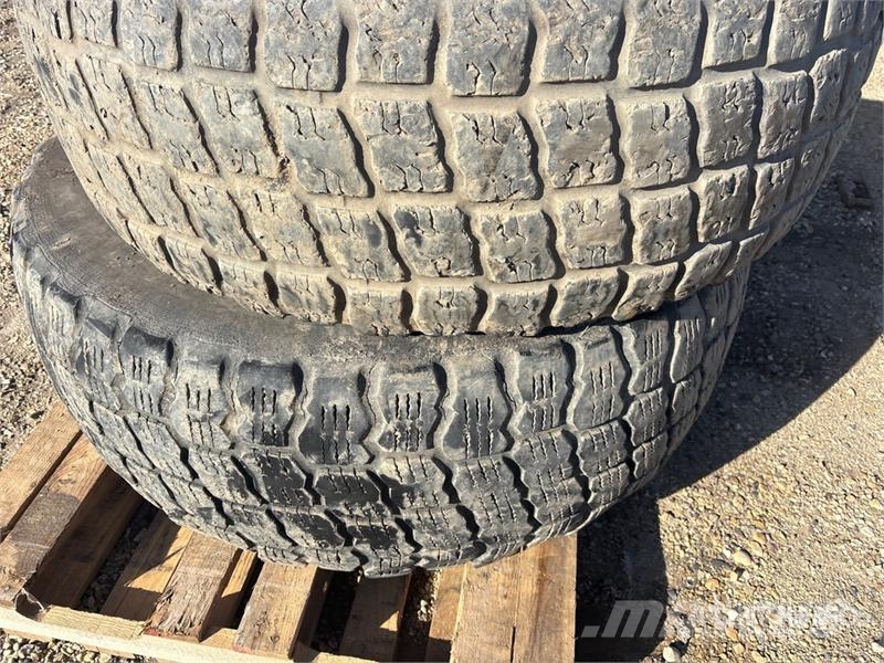 Quantity of (6) Tires Gume, točkovi i felne