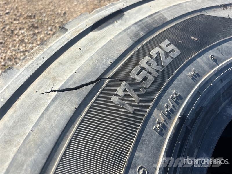 Quantity of (6) Tires Gume, točkovi i felne
