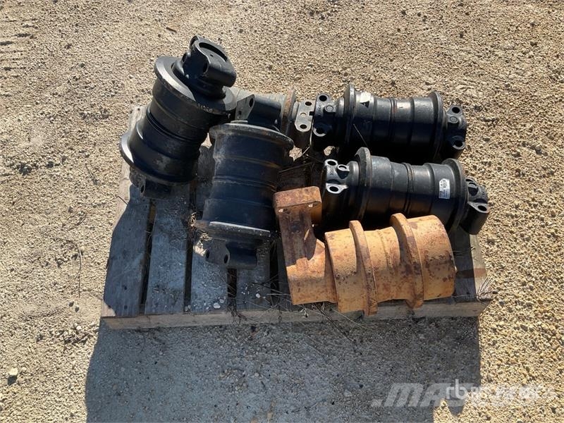 Quantity of (6) Track Idlers (Unused) Ďalšie komponenty