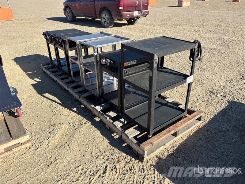 Quantity of (6) Wheeled Shop Carts Būvniecība- Citi