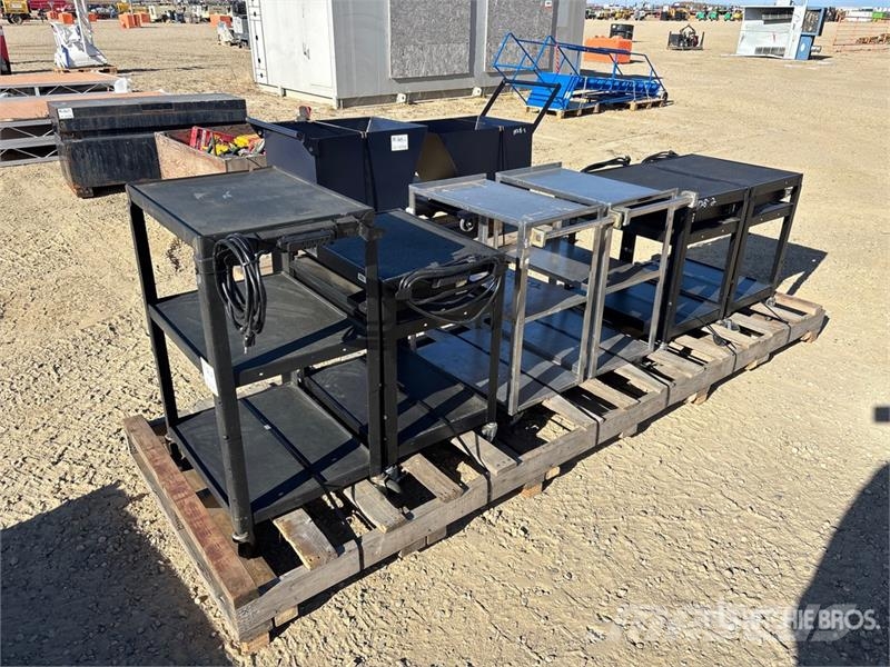 Quantity of (6) Wheeled Shop Carts Būvniecība- Citi