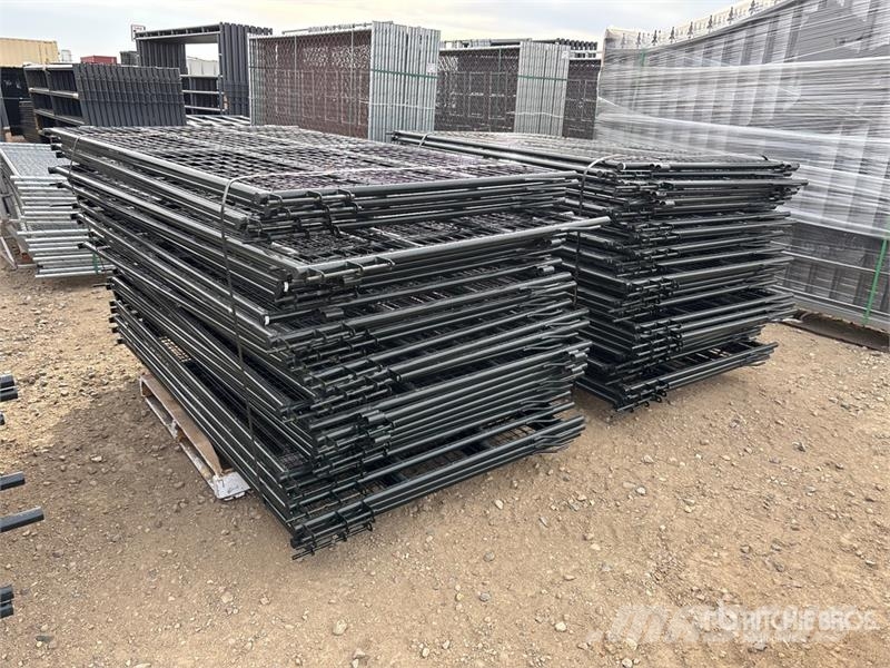  Quantity of (60)  BYT MSPP07 7 ft x 4 ft 3 in Mesh ماكينات وملحقات مواش أخرى