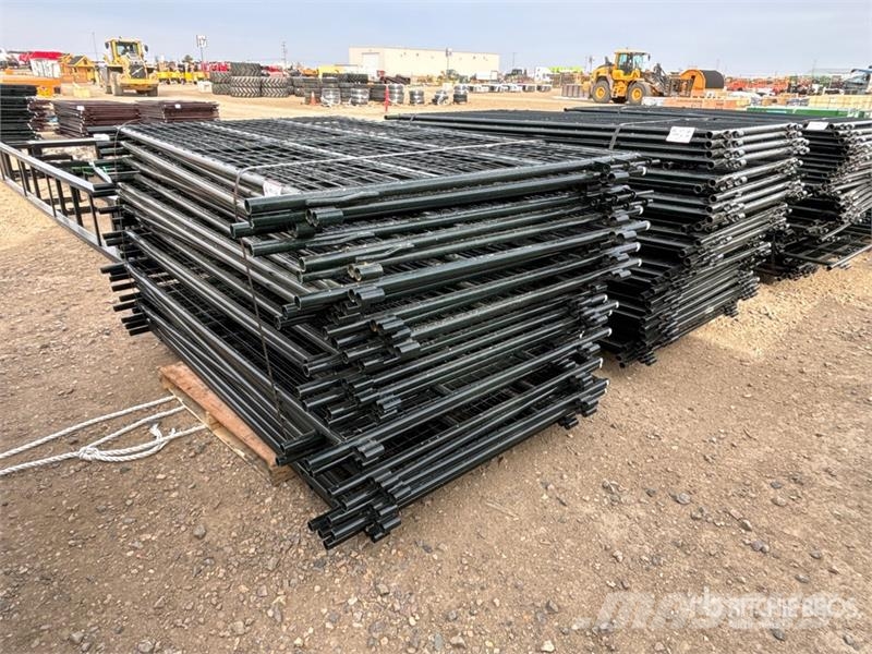  Quantity of (60)  BYT MSPP07 7 ft x 4 ft 3 in Mesh ماكينات وملحقات مواش أخرى
