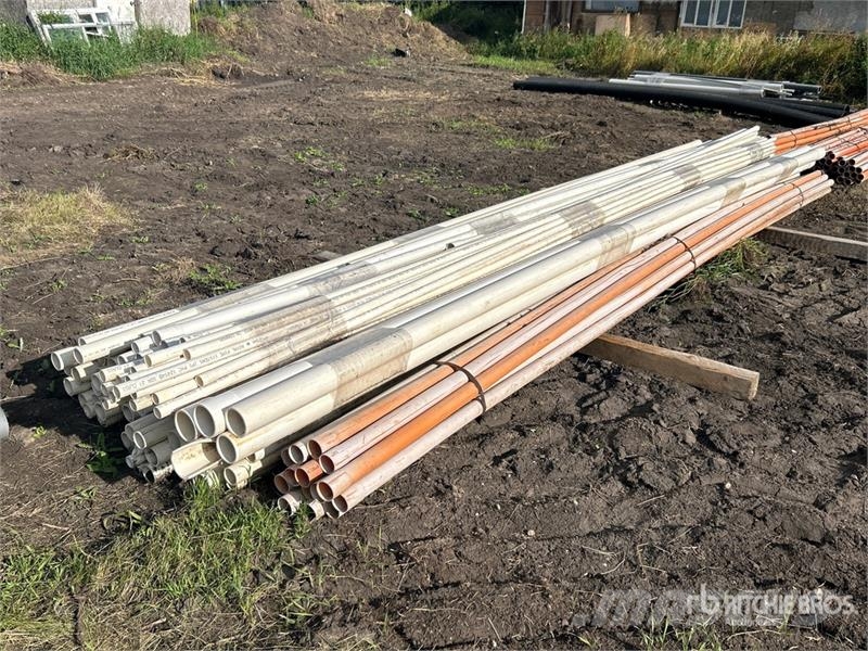 Quantity of (60) PVC Pipe Drugi deli