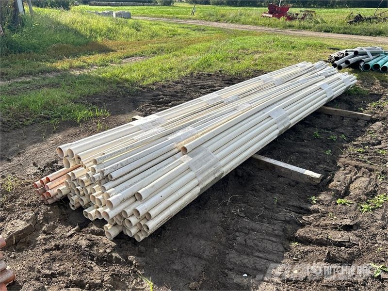 Quantity of (60) PVC Pipe Drugi deli