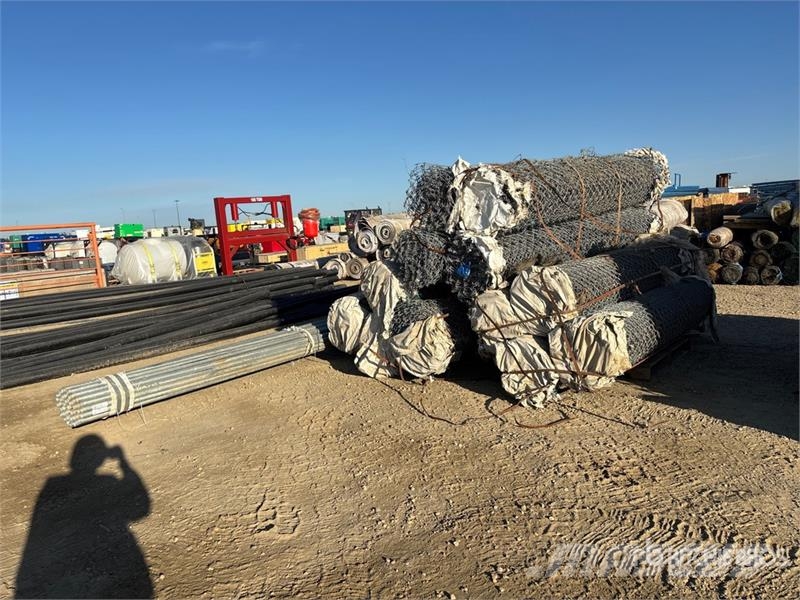 Quantity of 600 ft Package of 8 ft High Fencing Fencing equipment