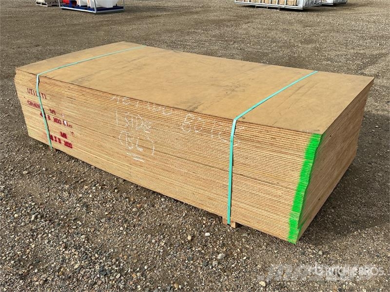 Quantity of (63) 4 ft x 8 ft x 3/8 in CSP/DFP No S Inne akcesoria