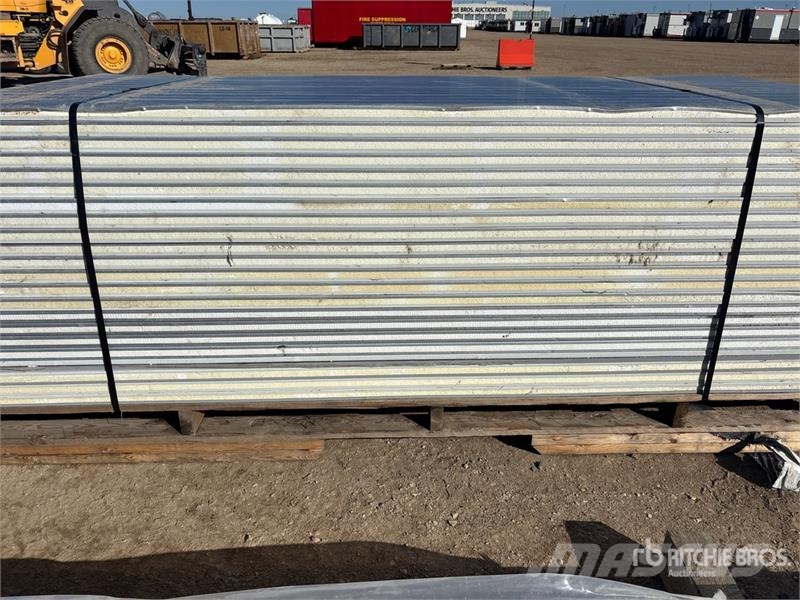  Quantity of (65) Utilidor Panel Altri componenti