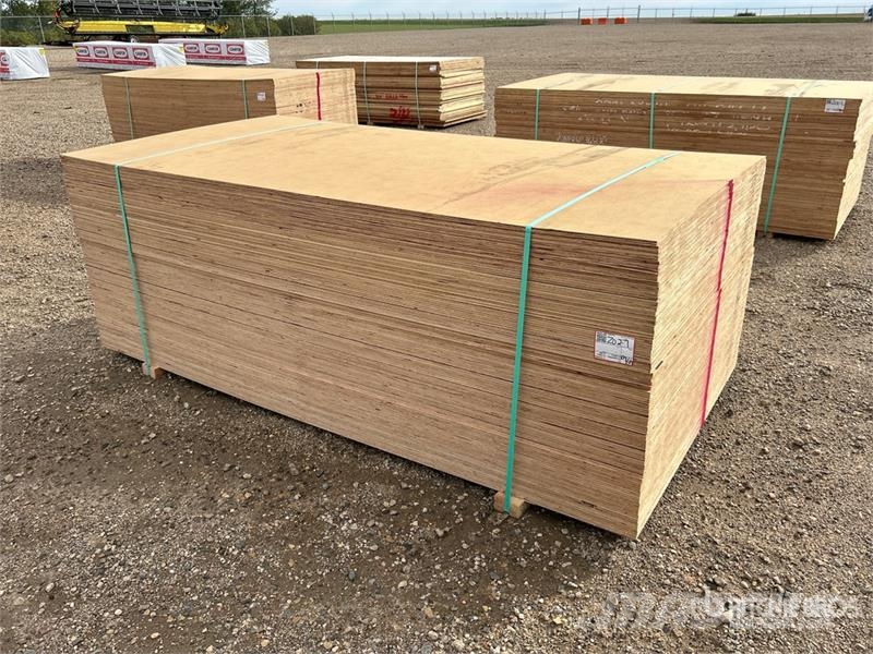 Quantity of (66) 4 ft x 8 ft x 1/2 in G1S MDO Smoo Inne akcesoria