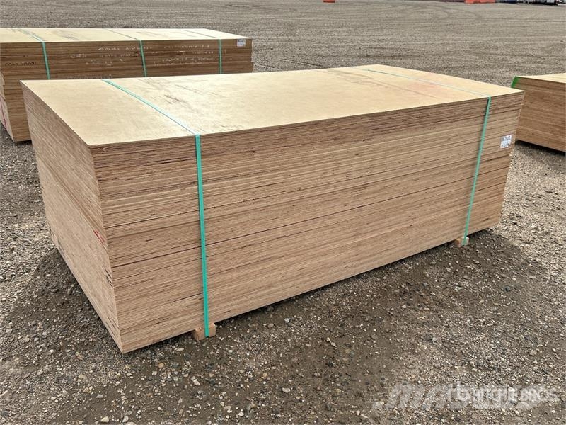Quantity of (66) 4 ft x 8 ft x 1/2 in G1S MDO Smoo Inne akcesoria