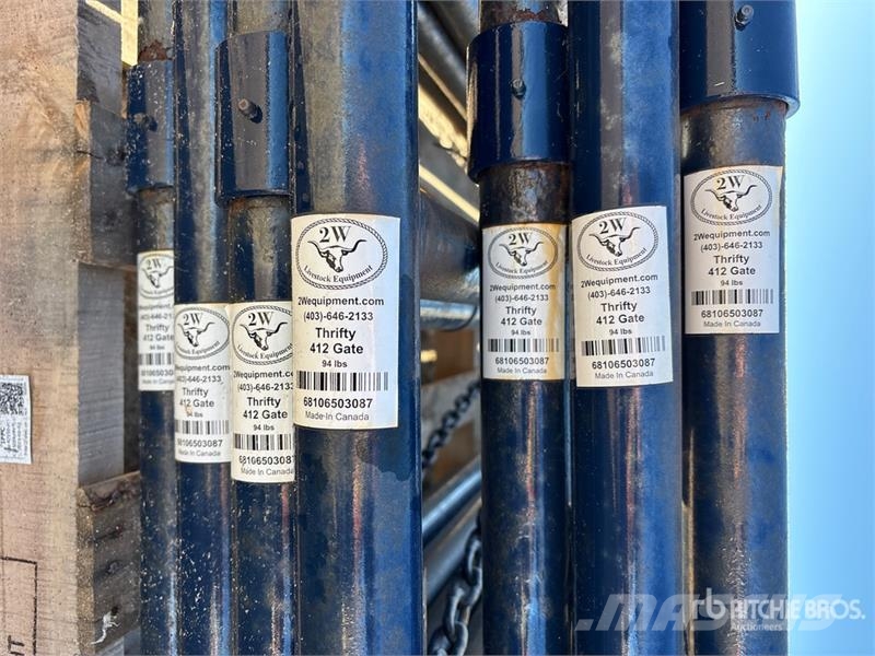 Quantity of (7) 12 ft x 4 ft Steel Livestock Gate Autres matériels d'élevage