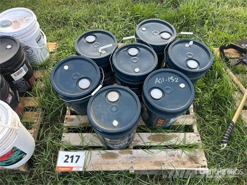  Quantity of (7) 5 gal Pails of Klondike AW 46 Hydr Ďalšie komponenty
