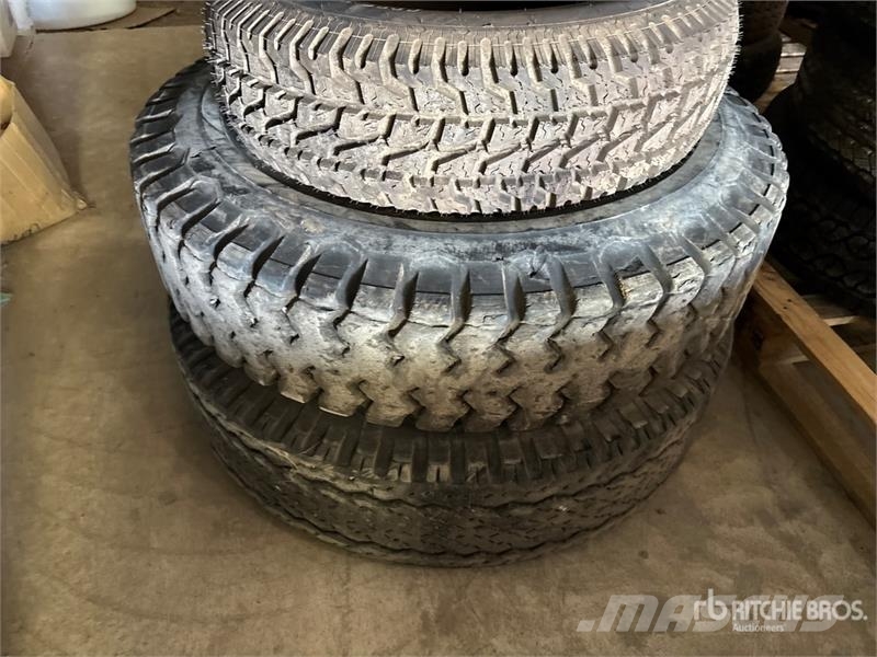 Quantity of (7) Assorted Tires Gume, točkovi i felne