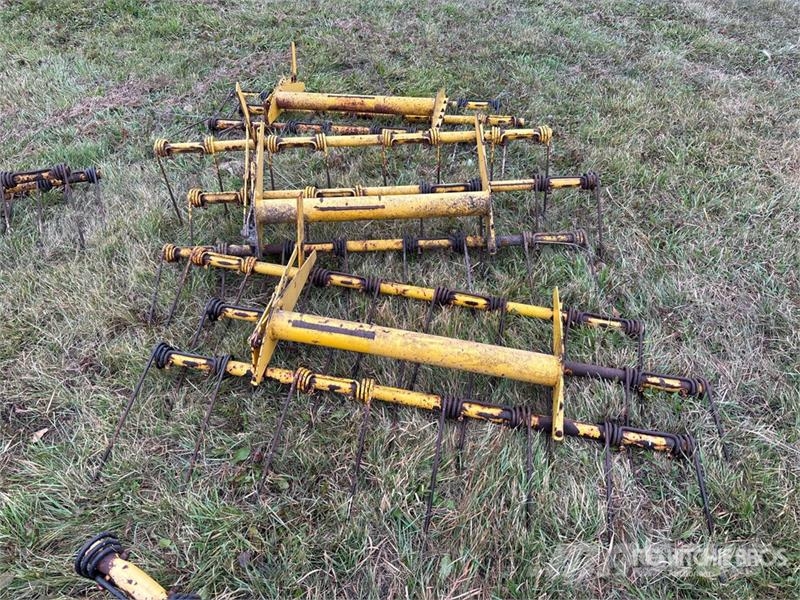  Quantity of (7) Bourgault Harrows مكونات أخرى