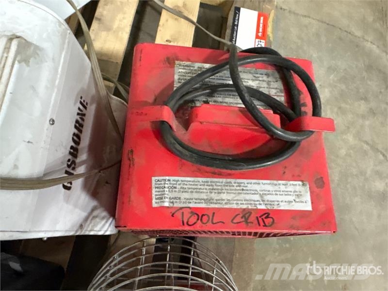 Quantity of (7) Miscellaneous Space Heater Topení a zařízení pro rozmrazování