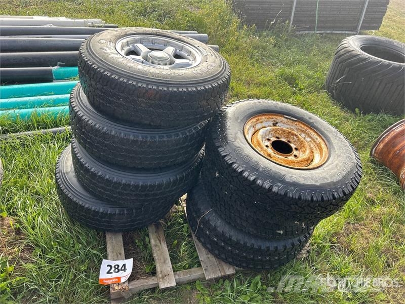 Quantity of (7) Mixed Tires Llantas