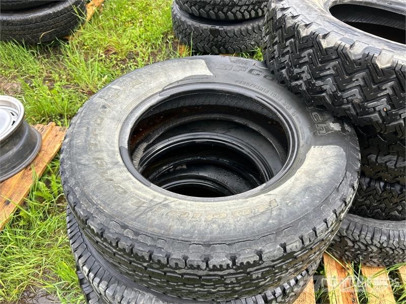  Quantity of (7) Mixed Tires Tyres, wheels and rims