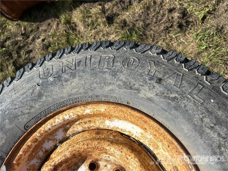 Quantity of (7) Mixed Toyo & UniRoyal Tires Tyres, wheels and rims