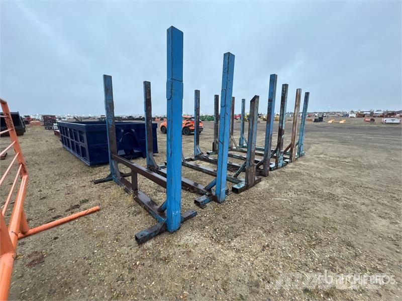 Quantity of (7) Pipe Bunks مكونات أخرى