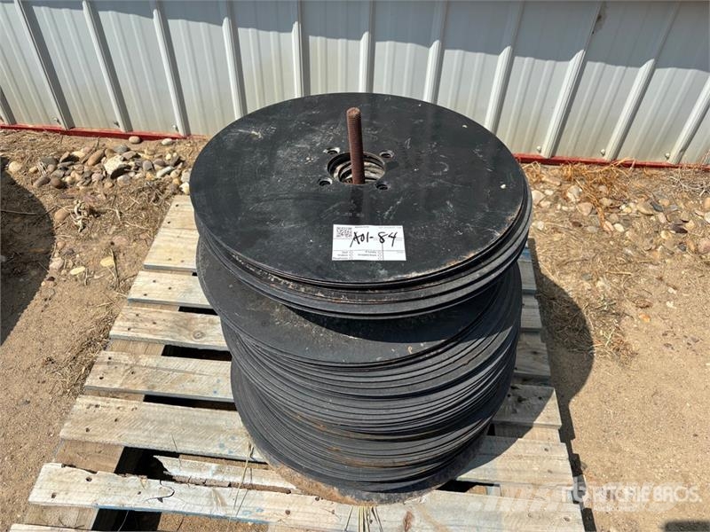 Quantity of (70) 20.5 in Midrow Bander Disc - Fits Kiti naudoti statybos komponentai