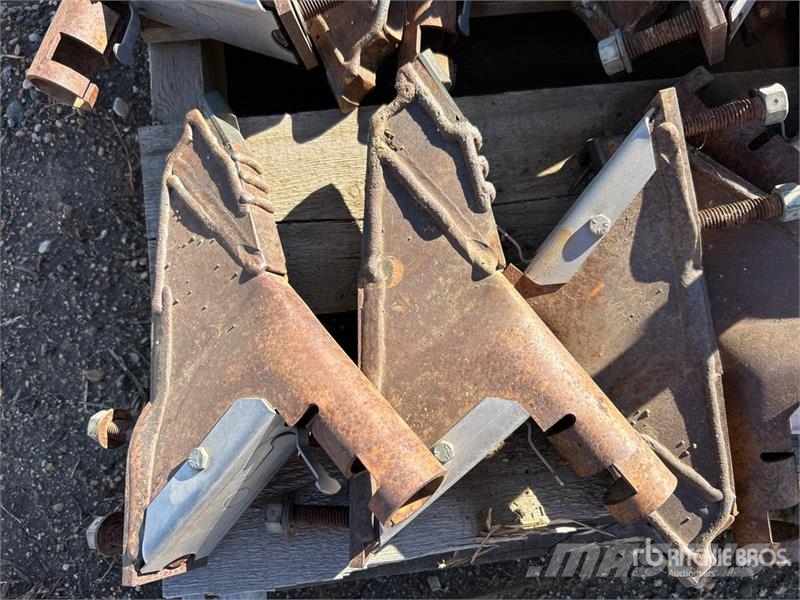  Quantity of (74) 1 in Atom Jet Air Drill Openers Kiti naudoti statybos komponentai