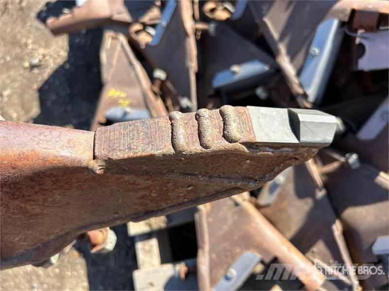  Quantity of (74) 1 in Atom Jet Air Drill Openers Kiti naudoti statybos komponentai