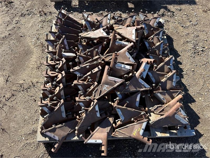  Quantity of (74) 1 in Atom Jet Air Drill Openers Kiti naudoti statybos komponentai