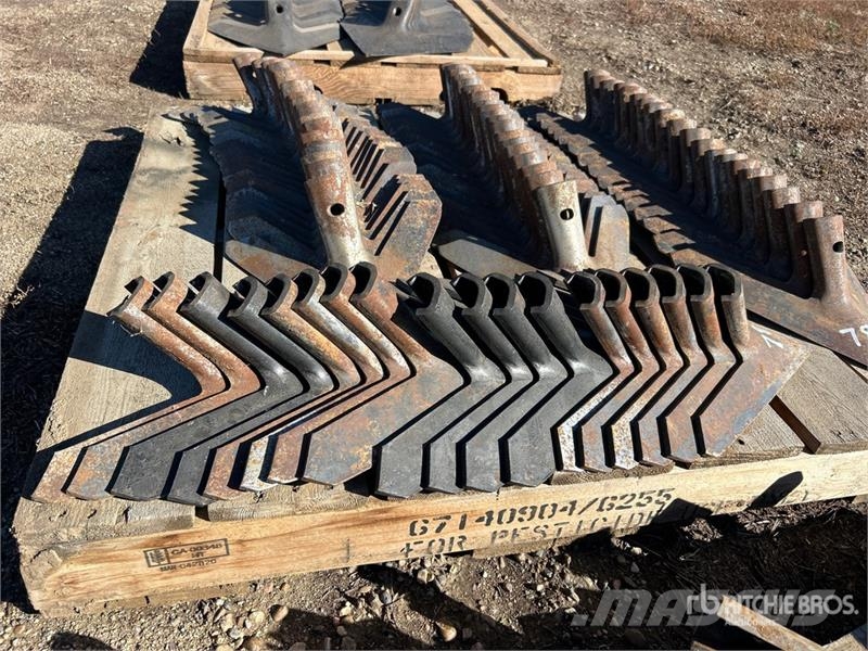 Quantity of (78) 12 in Cultivator Shovels Egyéb alkatrészek