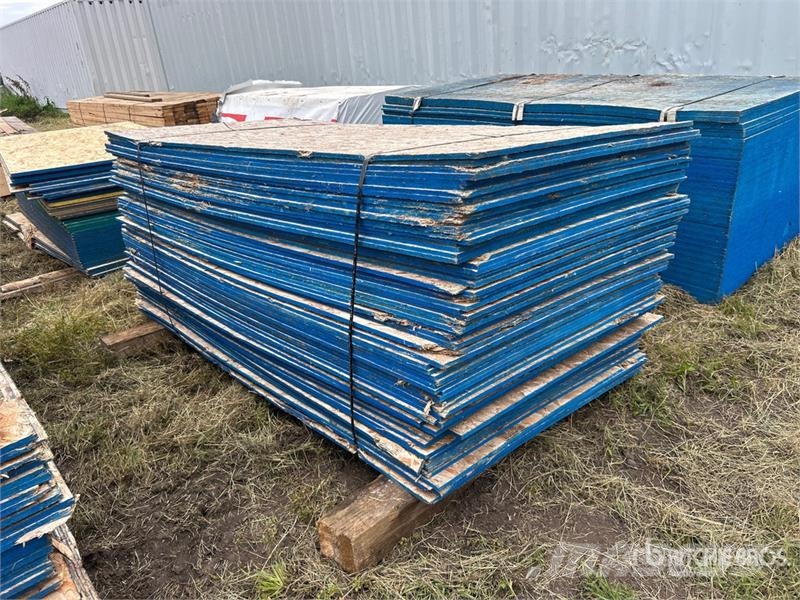 Quantity of (78) 4 in x 8 in OSB Board Drugi deli