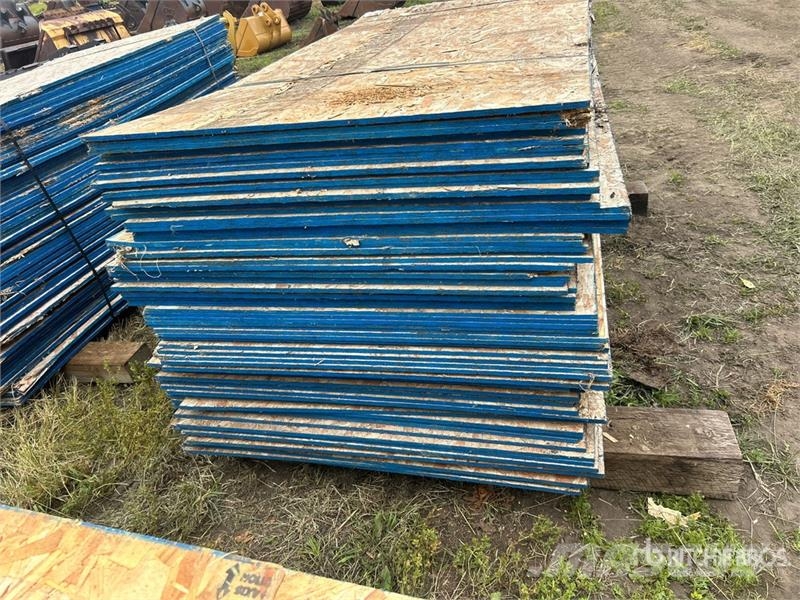  Quantity of (78) 4 in x 8 in OSB Board Drugi deli