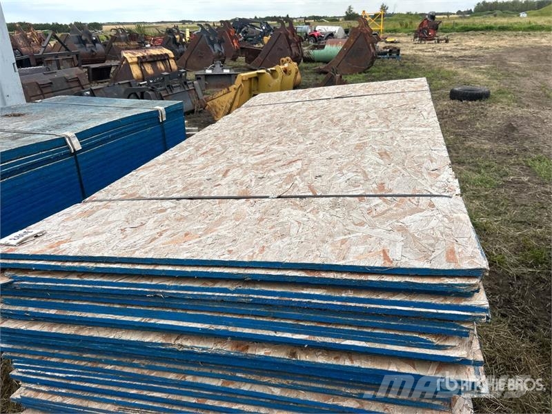 Quantity of (78) 4 in x 8 in OSB Board Drugi deli