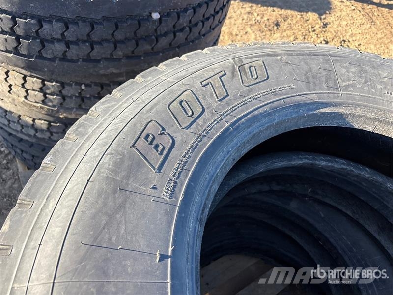  Quantity of (8) 11R24.5 Tires Шины и колёса