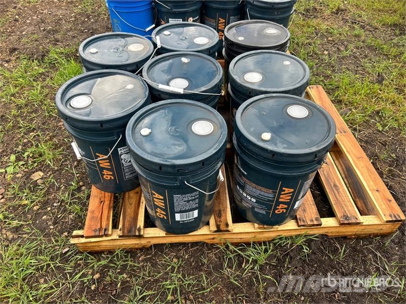  Quantity of (8) 5 gal Pails of Assorted Oil & Lubr Drugi deli