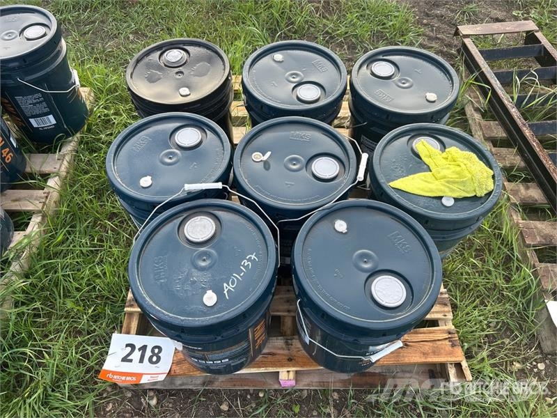 Quantity of (8) 5 gal Pails of Assorted Oil & Lubr Drugi deli