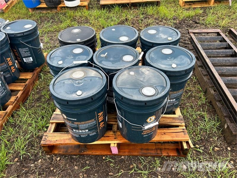  Quantity of (8) 5 gal Pails of Assorted Oil & Lubr Drugi deli