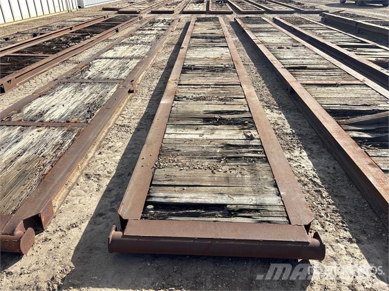 Quantity of (8) Custom Built Rig Mats Rezervni delovi i oprema za bušenje