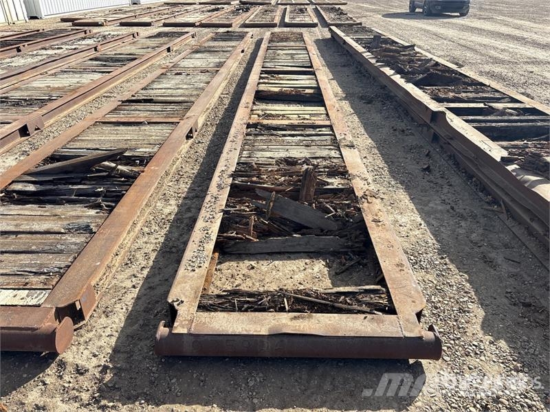 Quantity of (8) Custom Built Rig Mats Rezervni delovi i oprema za bušenje